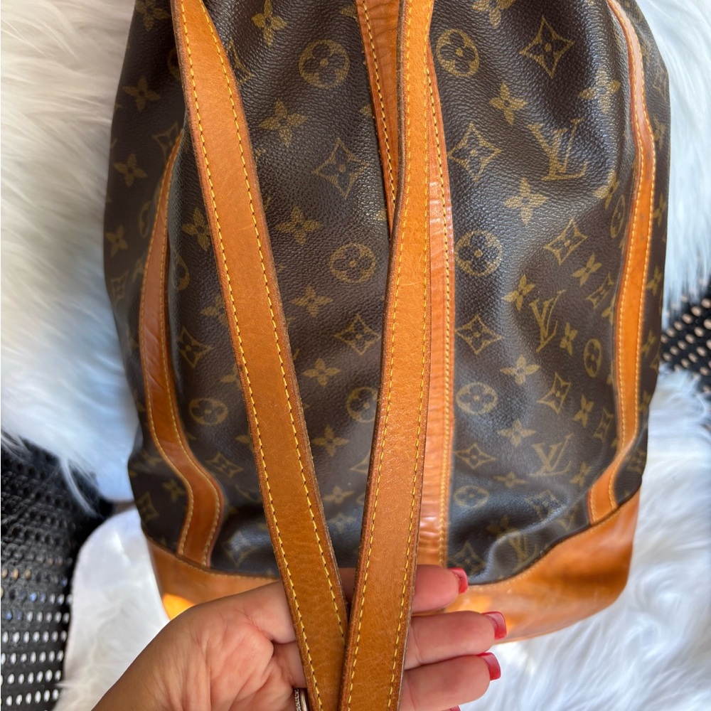 Authentic Louis Vuitton Randonnee GM large backpack with pouch - Picture 8 of 12